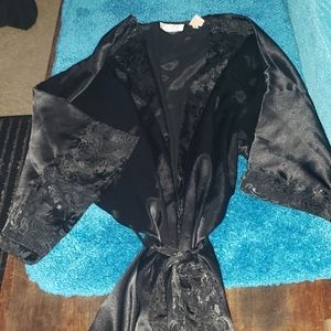 VICTORIA SECRET ROBE